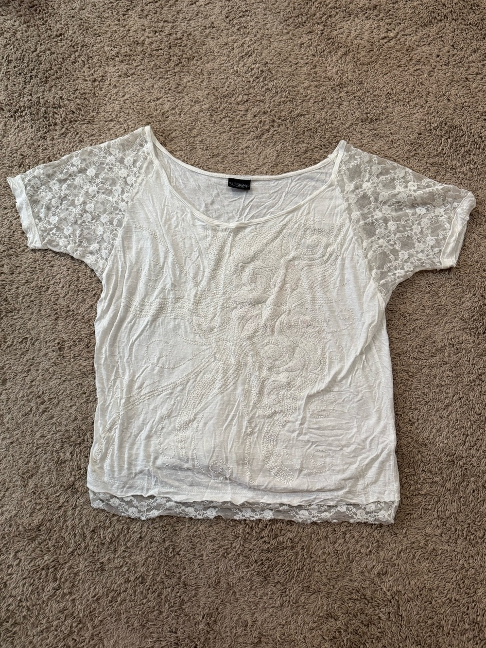 Daytrip Beaded Lace Sleeve White Women's Top